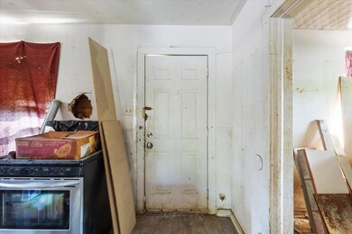 810 Granbury St, Cleburne, TX 76033 - photo 5