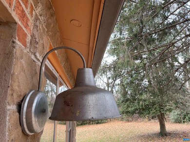 301 Georgetown Ln, Charlottesville, VA 22901 - photo 5