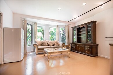 21811 San Miguel St, Woodland Hills, CA 91364 - photo 2