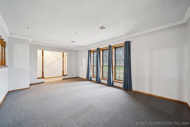 1703 N Fox St, Chouteau, OK 74337 - photo 7