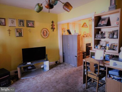 28 E Ridge St, Coaldale, PA 18218 - photo 5