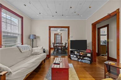 31 W Narragansett Ave unit 2, Newport, RI 02840 - photo 4