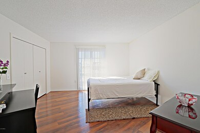 10874 W Buccaneer Dr, Sun City, AZ 85351 - photo 3