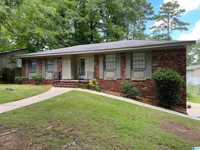 423 Argonne Dr NE, Center Point, AL 35215 - photo 2