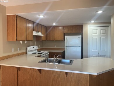 4187 Imperial Dr, West Linn, OR 97068 - photo 7