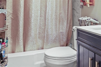 2503 E 24th St, Des Moines, IA 50317 - photo 6