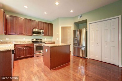 2805 Piper Glenn Ct, Dumfries, VA 22026 - photo 6