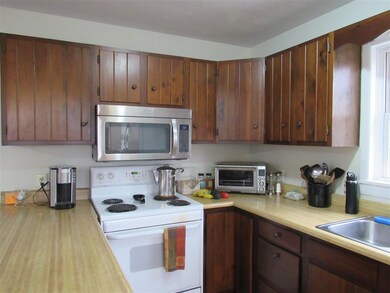 119 Farr Dr, Castleton, VT 05735 - photo 3