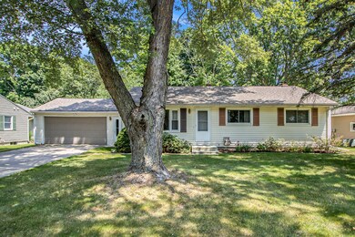 10019 Handel St, Portage, MI 49024 - photo 2