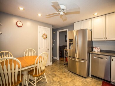 51 Blackstone St, Manchester, NH 03103 - photo 5