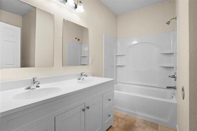 132 18th St NW, Cedar Rapids, IA 52405 - photo 6