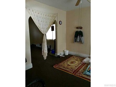 Family Room. Lower apartment-Family Room