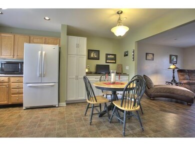 222D Belknap Dr unit D, Suncook, NH 03275 - photo 4