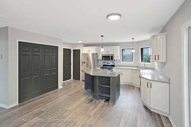 3713 River Rd, Hazel Crest, IL 60429 - photo 6