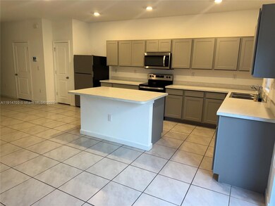 817 NW 3rd Way, Pompano Beach, FL 33060 - photo 7