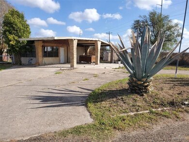 843 Kennard St, Donna, TX 78537 - photo 3