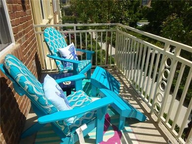 15207 Byron Way unit 7, Tustin, CA 92782 - photo 6