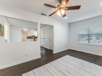 126 Fielding Dr, Mesquite, TX 75149 - photo 7