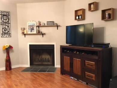 2765 jobee living1