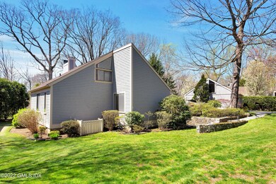 516 W Lyon Farm Dr, Greenwich, CT 06831 - photo 5