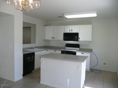 6 Kitchen 1