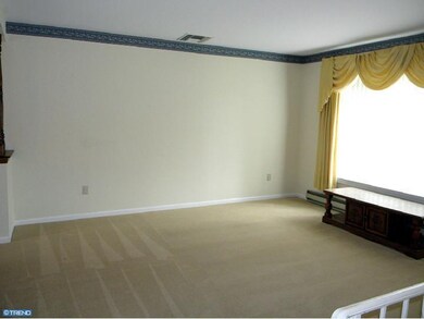 4525 Nile Dr, Whitehall, PA 18052 - photo 6