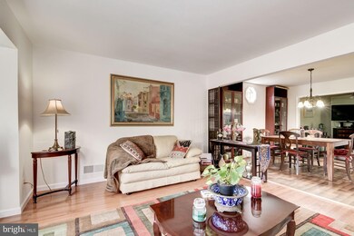 5627 Helmont Dr, Oxon Hill, MD 20745 - photo 5