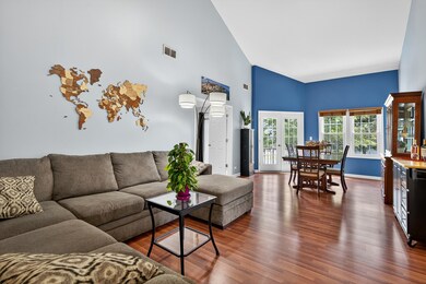 364 Wexford Ct unit 21, Carol Stream, IL 60188 - photo 3