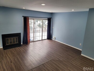 1001 Hemlock Ct, Monmouth Junction, NJ 08852 - photo 4