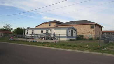 502 Galveston St, Laredo, TX 78040 - photo 2