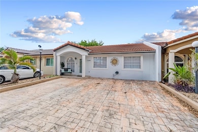 17400 NW 76th Ct, Hialeah, FL 33015 - photo 6