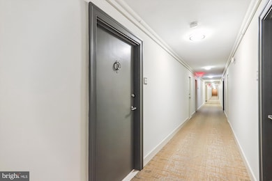 Kenwood House unit 202, Chevy Chase, MD 20815 - photo 3