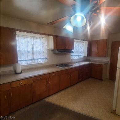 3023 9th St SW, Canton, OH 44710 - photo 3