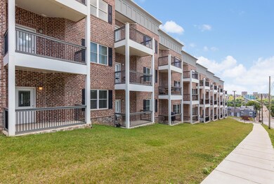 221_Delmont_St_003