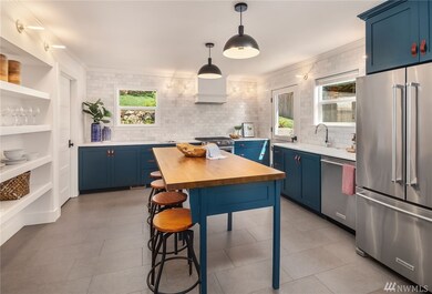 2534 13th Ave W, Seattle, WA 98119 - photo 4