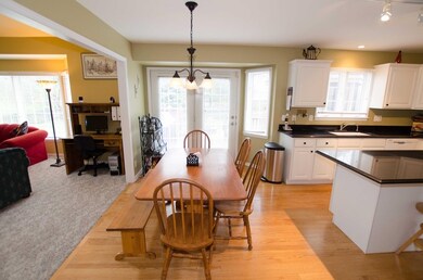 5027 Prairie Sage Rd unit 9, Naperville, IL 60564 - photo 2