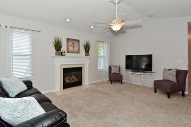 Vaulted Ceiling in Great Rm w/ Gas fireplace, rece