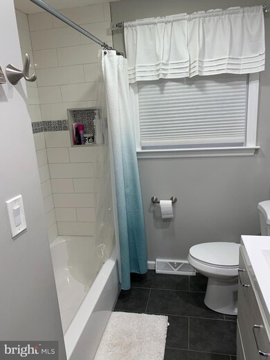 738 Bentley Rd, Lindenwold, NJ 08021 - photo 7