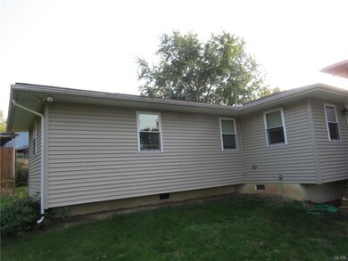 438 Larch Ln, Nazareth, PA 18064 - photo 4