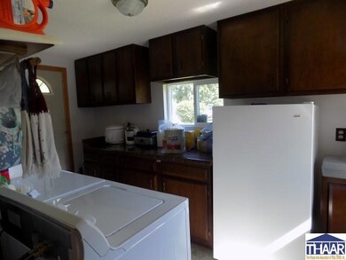 1109 White St, Clay City, IN 47841 - photo 6