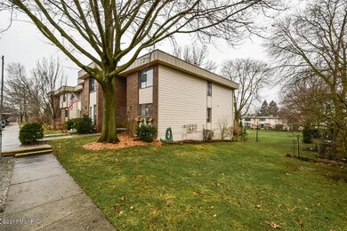 002-Front_View-3765065-small