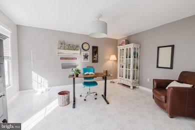 302 Avalon Ln, Westminster, MD 21158 - photo 3