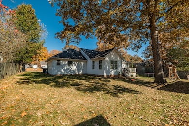 102 Point Dr, Tullahoma, TN 37388 - photo 5