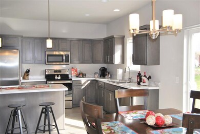 418 Peterson Trail, Oregon, WI 53575 - photo 6