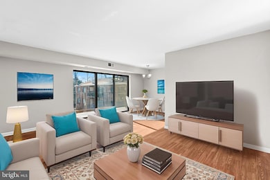 7616 Savannah St unit 201, Falls Church, VA 22043 - photo 2