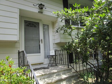 676 Pearse Rd, Schenectady, NY 12309 - photo 5