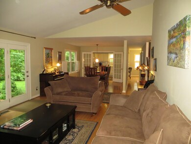 427 Mainsail Dr, Westerville, OH 43081 - photo 2