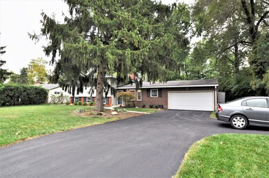 Driveway with turn-around