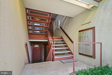 5661 Harpers Farm Rd unit A, Columbia, MD 21044 - photo 4