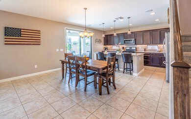 Eat-In Kitchen